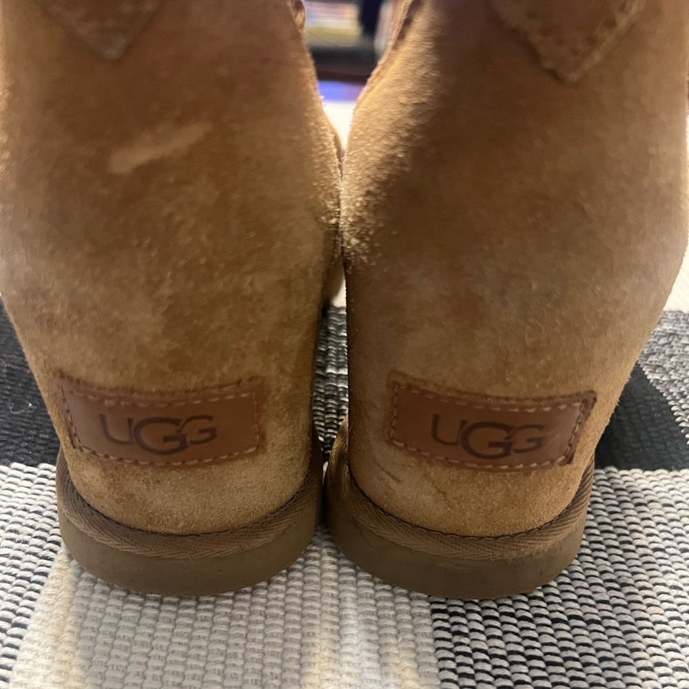 Ugg Classic Femme Mini Lace Boots Women’s Size 9.5 - Picture 5 of 6
